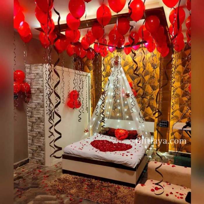 How to decorate hotel room on wedding night