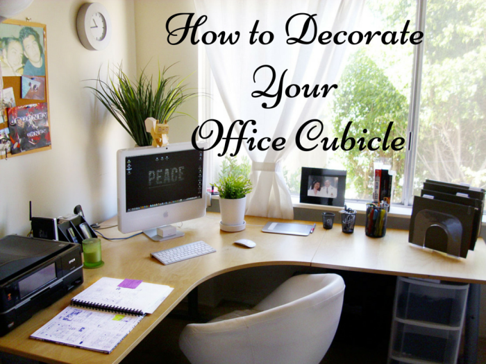 How to decorate small office at work